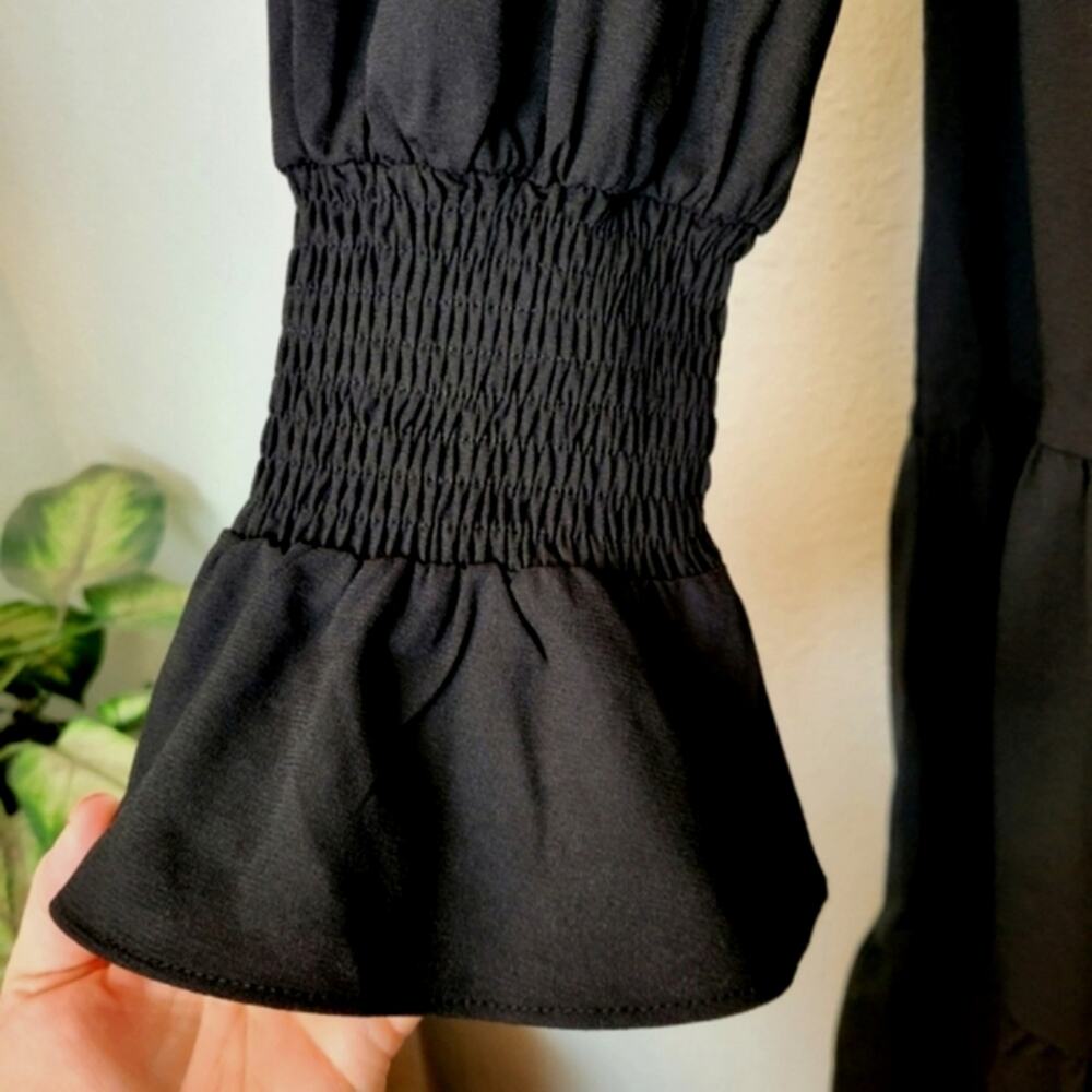 🚨NEW POMANDER PLACE Tuckernuck Black Crepe Kenzo Tiered Mini Dress Sz Small - Picture 8 of 16